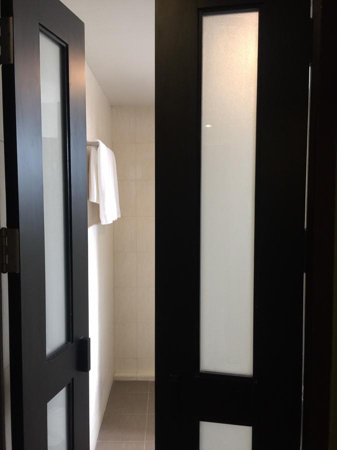 Rock Hotel Bangkok Exterior foto