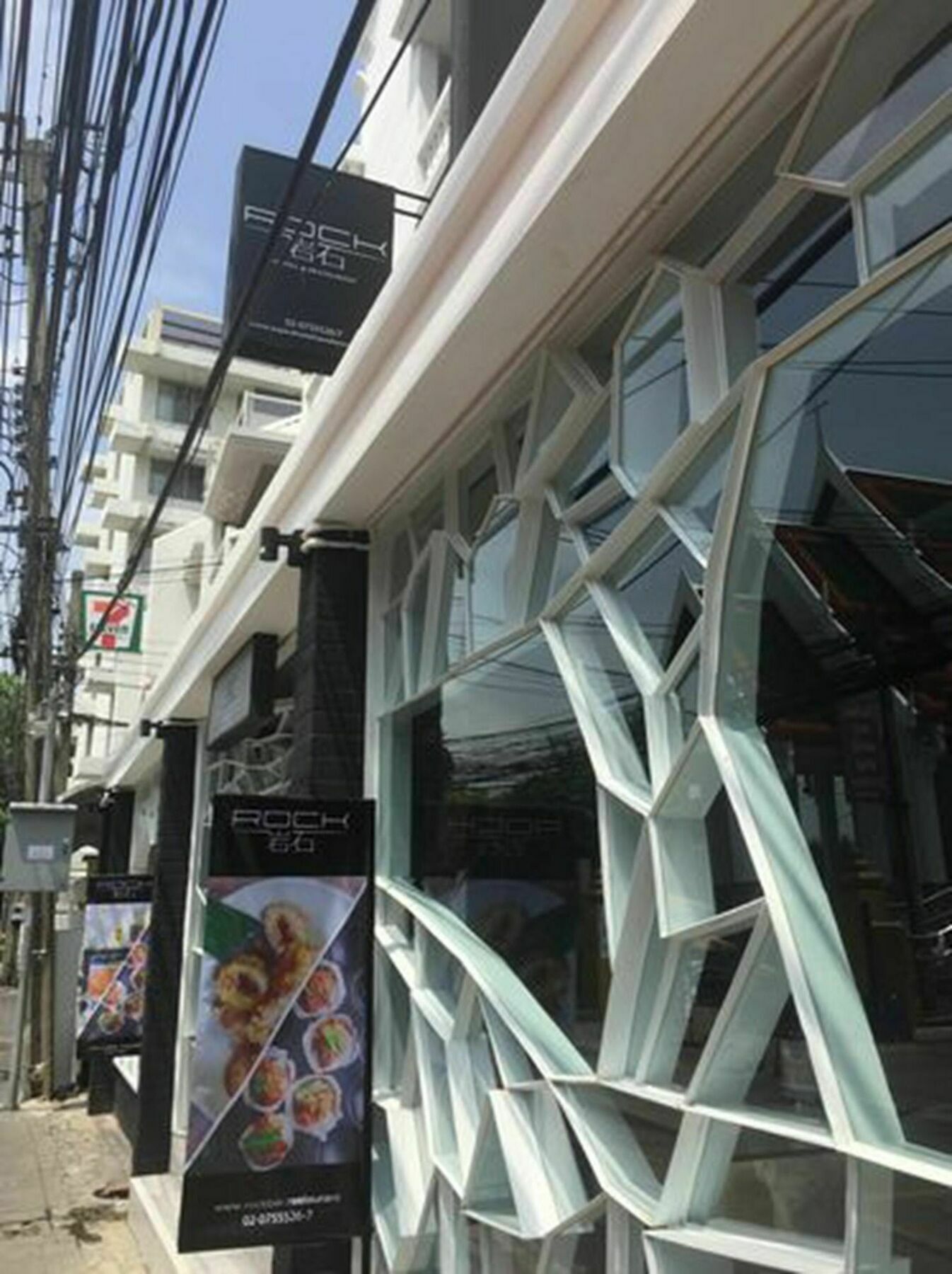 Rock Hotel Bangkok Exterior foto